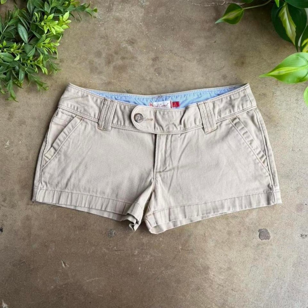 Vintage y2k cute Red Camel tan shorts with blue lining